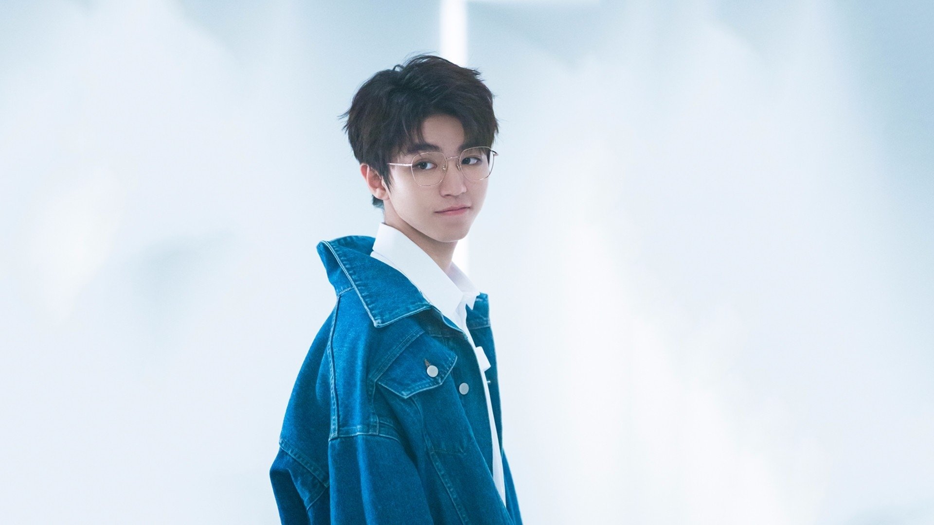 简:与全黑队其他球员默契配合,展现出超高进攻威胁,mf简黑